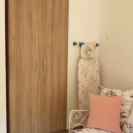 Olive No 3 Apartament